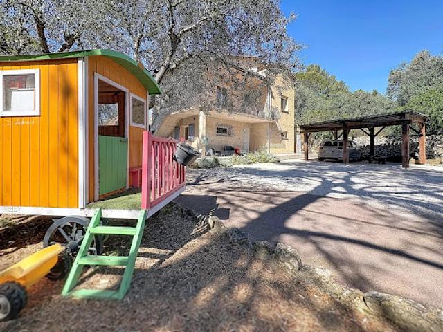 Vente Villa 10 pièces 240 m2 La Roquette sur Siagne
