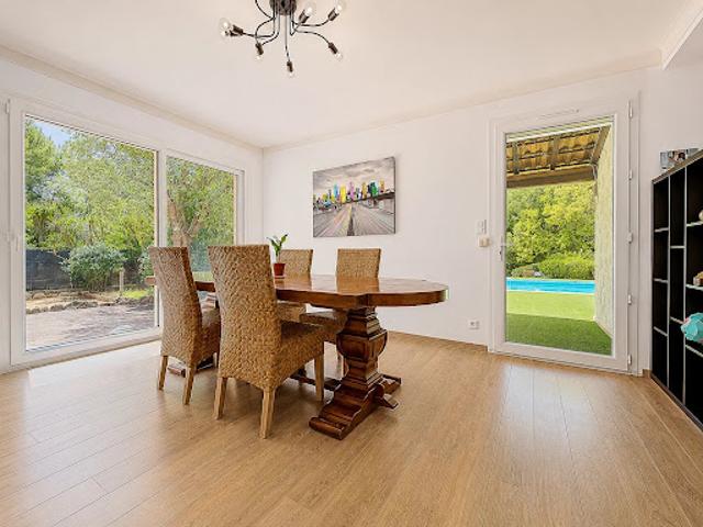Vente Villa 10 pièces 240 m2 La Roquette sur Siagne