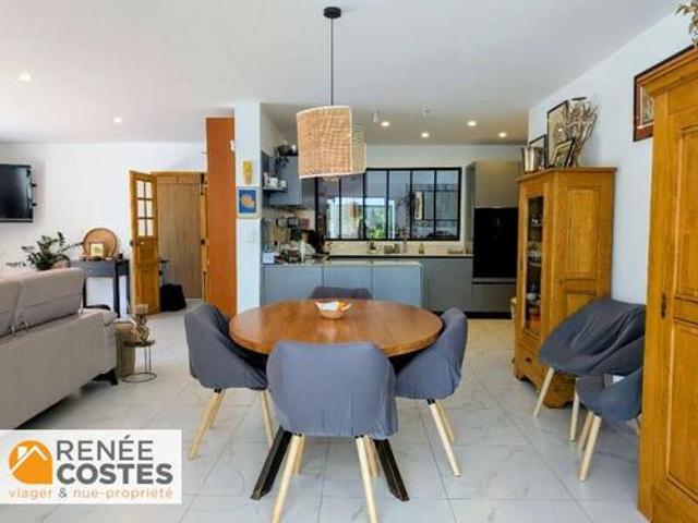 Vente Villa 10 pièces 250 m2 Venelles