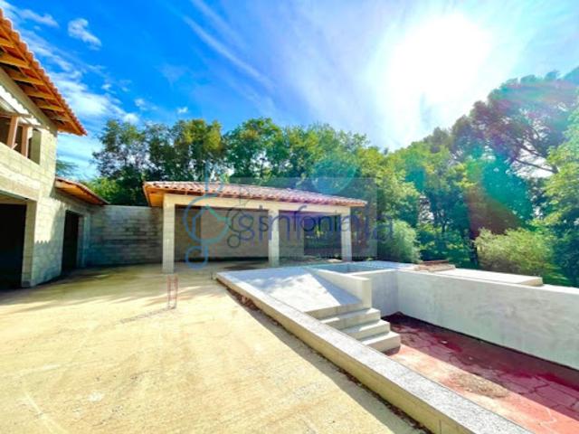 Vente Villa 10 pièces 269 m2 Sainte Anastasie