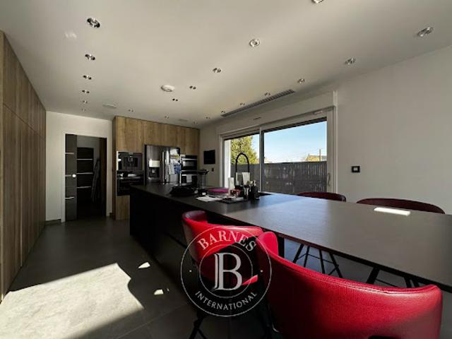 Vente Villa 10 pièces 260 m2 Cysoing