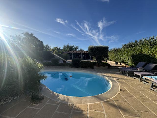Vente Villa 10 pièces 260.98 m2 La Londe les Maures