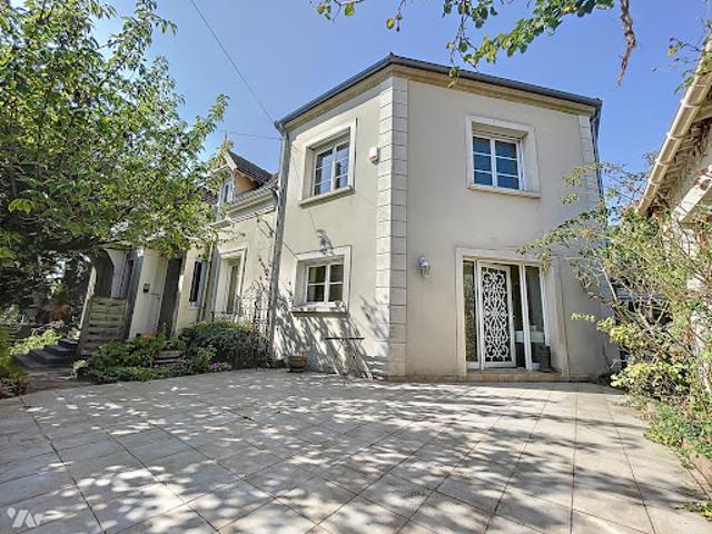 Vente Villa 10 pièces 270 m2 Gagny