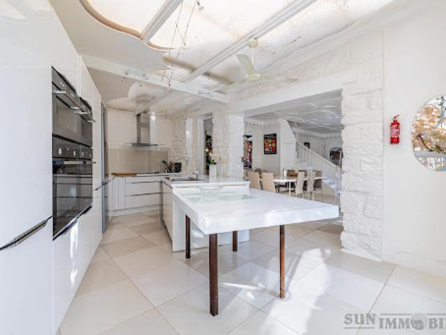 Vente Villa 10 pièces 285 m2 Cannes la bocca
