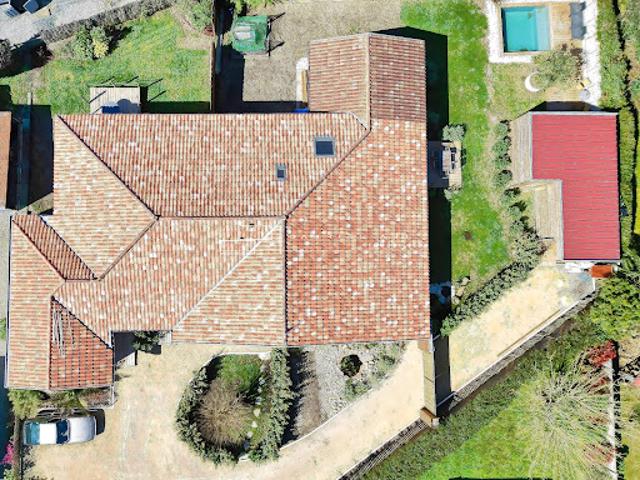 Vente Villa 10 pièces 300 m2 Tosse
