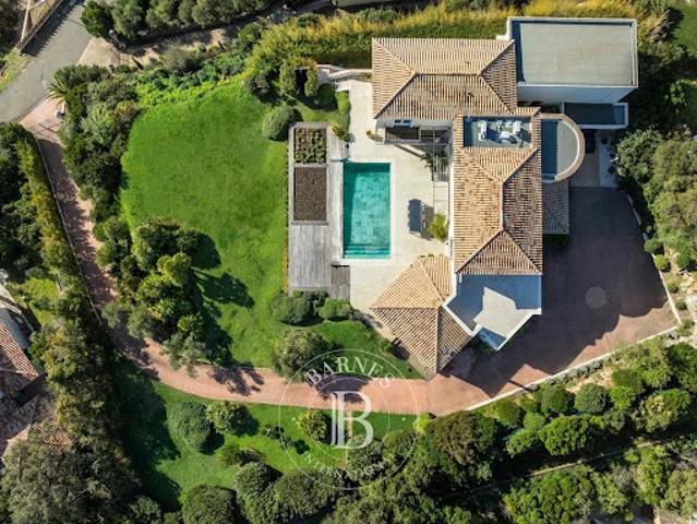 Vente Villa 10 pièces 403 m2 Erbalunga