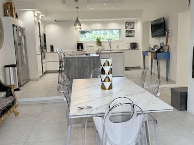 Vente Villa 10 pièces 450 m2 Jonquieres