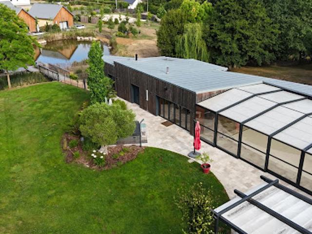 Vente Villa 10 pièces 451.6 m2 Solesmes