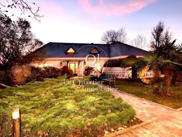 Vente Villa 10 pièces 489.29 m2 Santeny