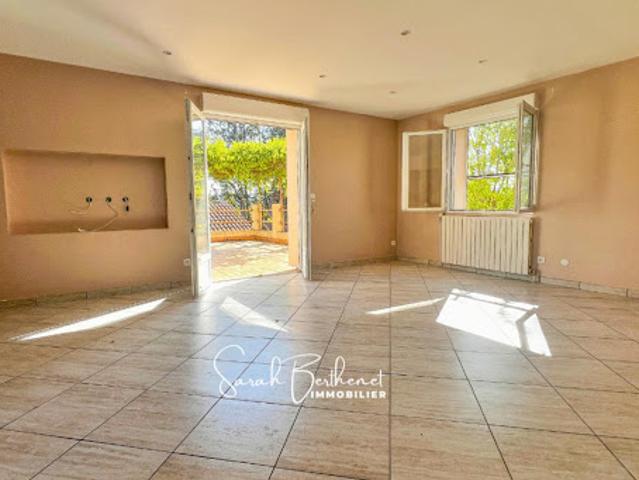 Vente Villa 11 pièces 147 m2 Rochegude