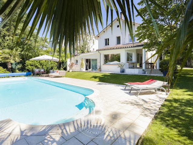 Vente Villa 11 pièces 264 m2 Toulouse