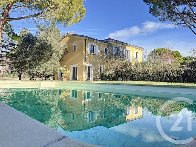 Vente Villa 11 pièces 265.05 m2 Montelimar