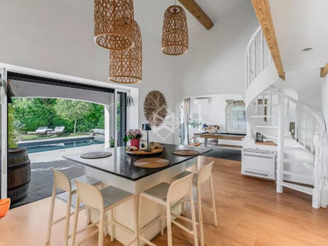 Vente Villa 11 pièces 265.49 m2 Sainte Maxime