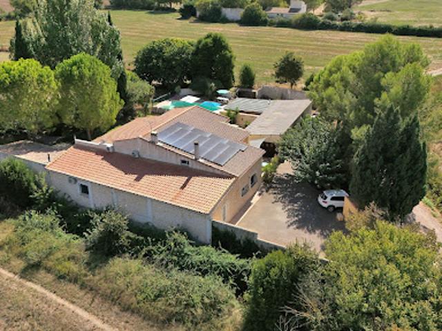 Vente Villa 11 pièces 300 m2 Nimes