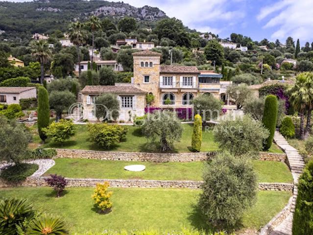 Vente Villa 11 pièces 670 m2 Châteauneuf Grasse