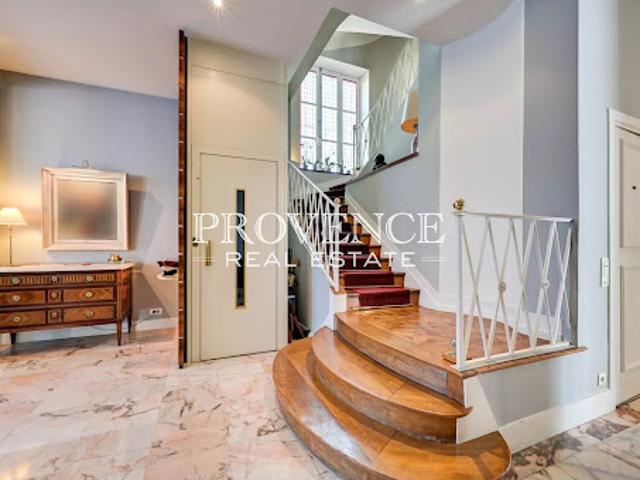 Vente Villa 12 pièces 481 m2 Marseille 8ème