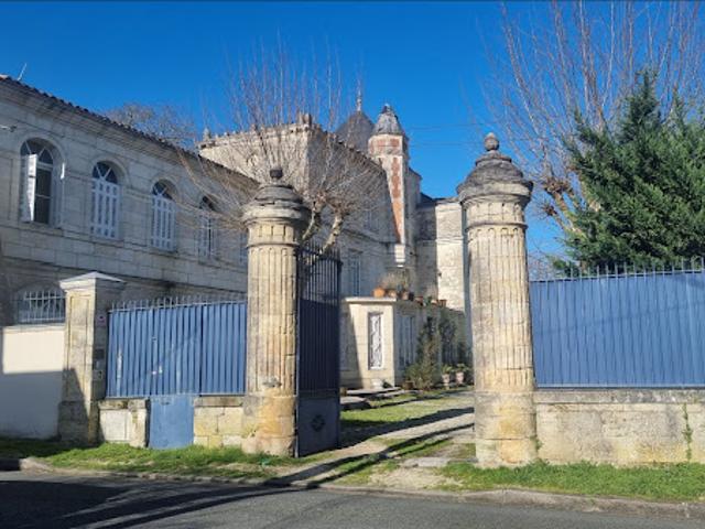 Vente Villa 16 pièces 460 m2 Eysines