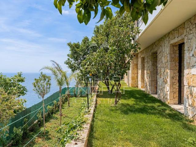 Vente Villa 0 pièces 181.76 m2 Roquebrune Cap Martin