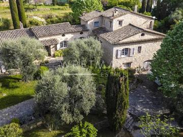 Vente Villa 243 m2 Grasse