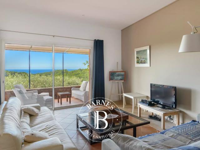 Vente Villa Vue panoramique Domaine de Frégate Saint. 118m² Saint Cyr sur Mer