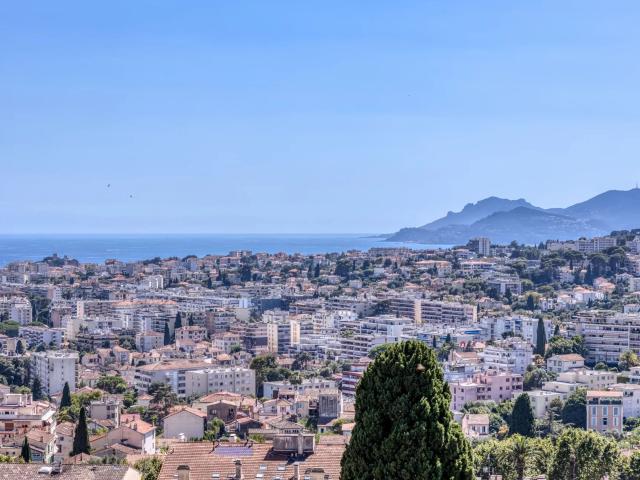 Vente Villa Le Cannet Village Vue Mer Panoramique 178m² Le Cannet