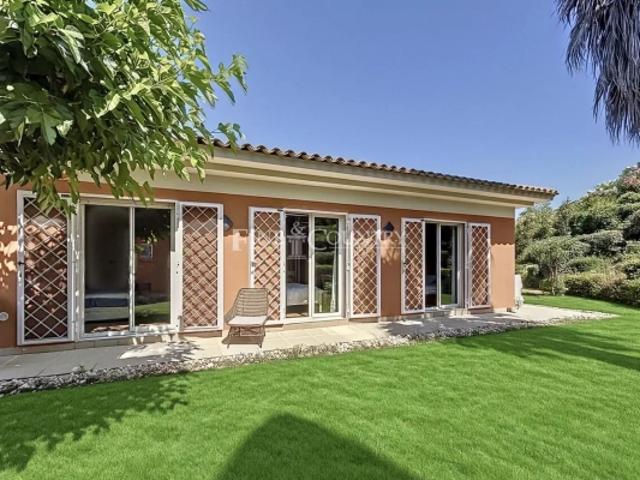 Vente villa Mandelieu aperçu mer domaine privé