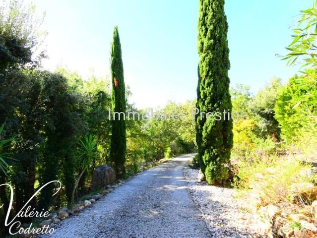 Vente Villa Néoules 83136 – 164 m² sur Parc de 4 500 m² –. 150m² Néoules