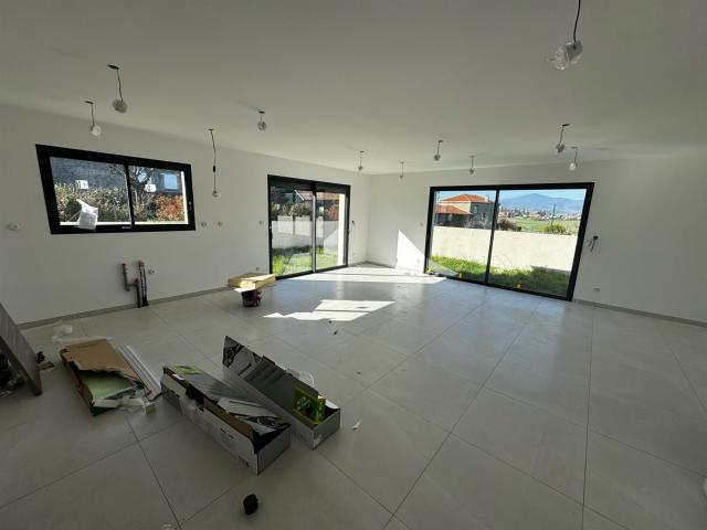 Vente Villa plain pied 100 m2 à Vernosc lès Annonay 100m² Vernosc lès Annonay