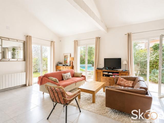 VENTE VILLA PLEINE DE CHARME 5 PIECES CENTRE VILLE CASTELNAU LE LEZ 34170