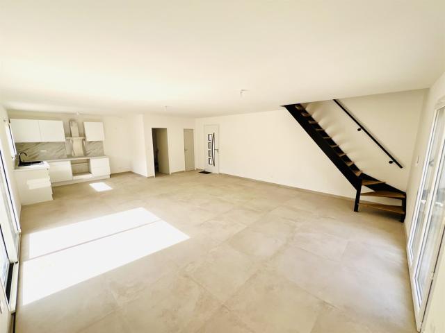 Vente Villa R+1 102 m2 habitables Construction 2026 103m² Le Bousquet d'Orb