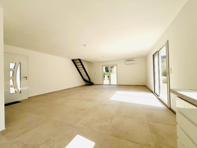 Vente Villa R+1 102 m2 habitables Construction 2026