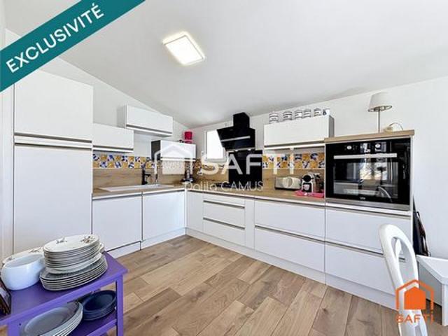 Vente à terme libre, superbe propriété à potentiel 79m² sur 12000m² de terrain