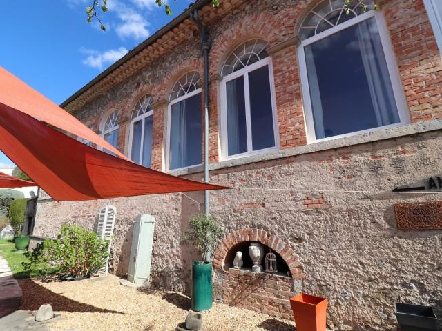Vente Ancienne filature 238 m2 sur terrain de 2 000 m2 238m² Lasalle