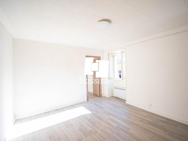Vente Appartement 4 pièces 49 m2 Les Vans