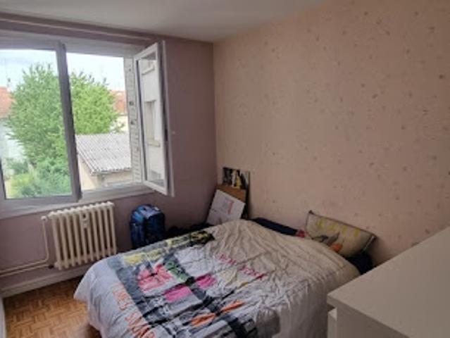 Vente Appartement 4 pièces 59 m2 Montluçon