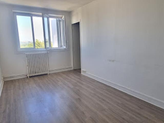Vente Appartement 4 pièces 67 m2 Villiers le Bel