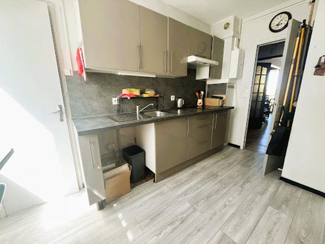 Vente Appartement 4 pièces 65.72 m2 Fontenay le Fleury