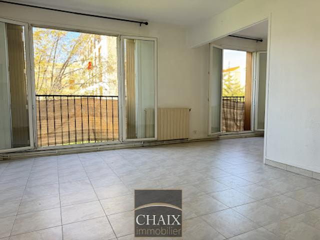 Vente Appartement 4 pièces 65.74 m2 Aubagne