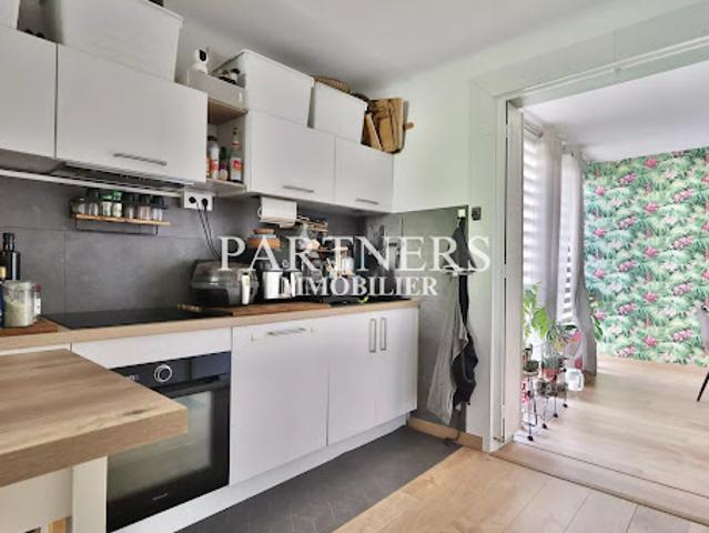 Vente Appartement 4 pièces 66.5 m2 Aix en Provence