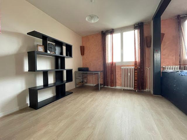Vente Appartement 4 pièces 66 m2 Aurillac