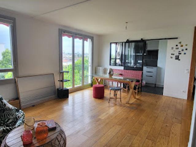 Vente Appartement 4 pièces 66 m2 Rueil Malmaison