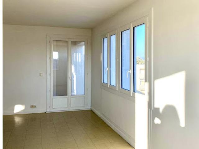 Vente Appartement 4 pièces 68.3 m2 Pierrelatte