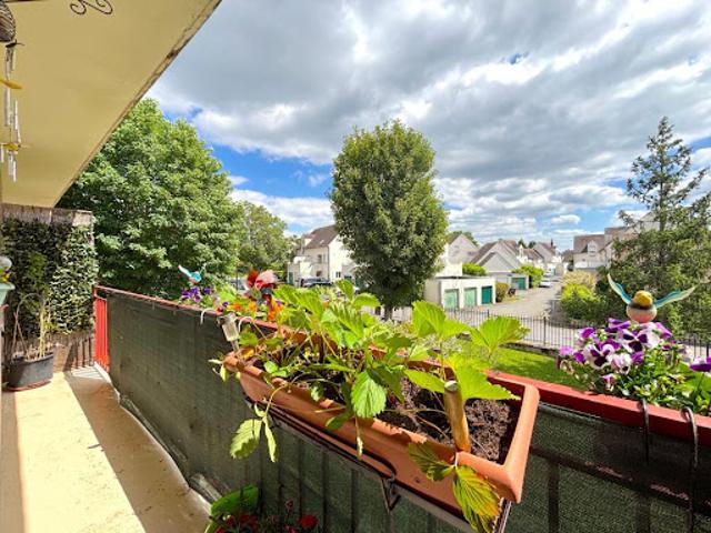 Vente Appartement 4 pièces 68.04 m2 Saint Germain lès Corbeil