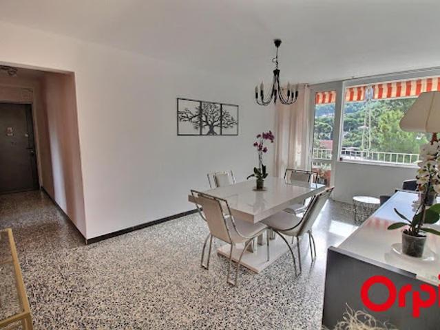Vente Appartement 4 pièces 69.47 m2 Marseille 9ème