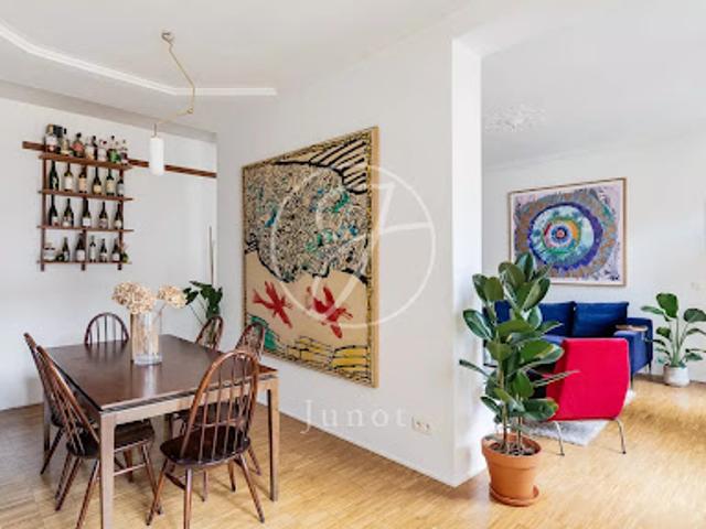 Vente Appartement 4 pièces 69.9 m2 Paris 3ème