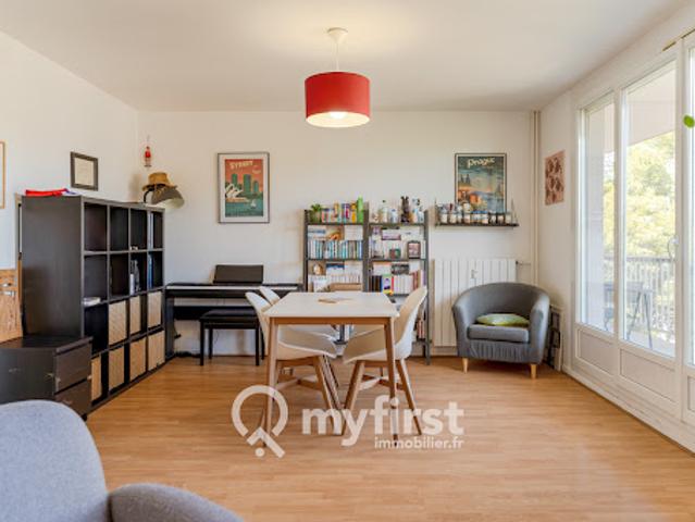 Vente Appartement 4 pièces 69 m2 Toulon