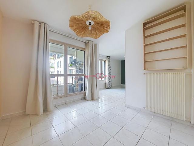 Vente Appartement 4 pièces 69 m2 Reims