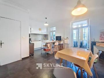 Vente Appartement 4 pièces 73.99 m2 Marseille 6ème