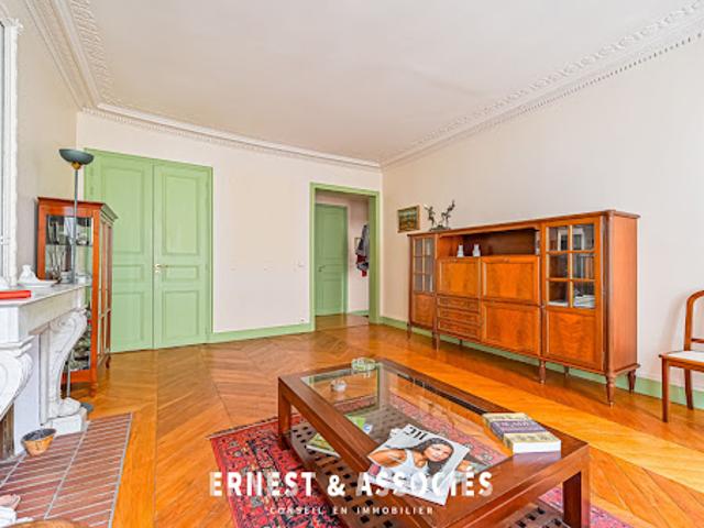 Vente Appartement 4 pièces 73.26 m2 Paris 10ème