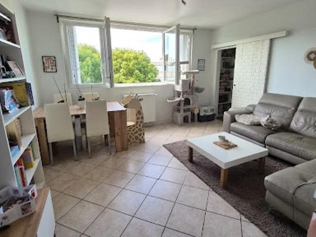 Vente Appartement 4 pièces 73 m2 Beynes
